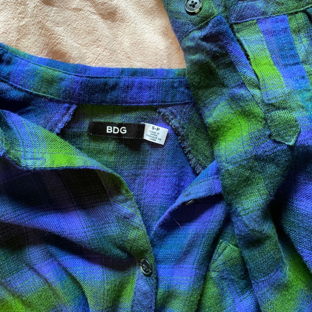 Flannel - Picture 4 of 4